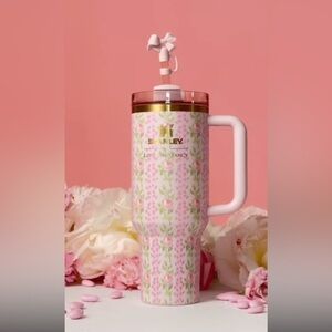 The Limited Edition Stanley x
LoveShackFancy 40oz Quencher
